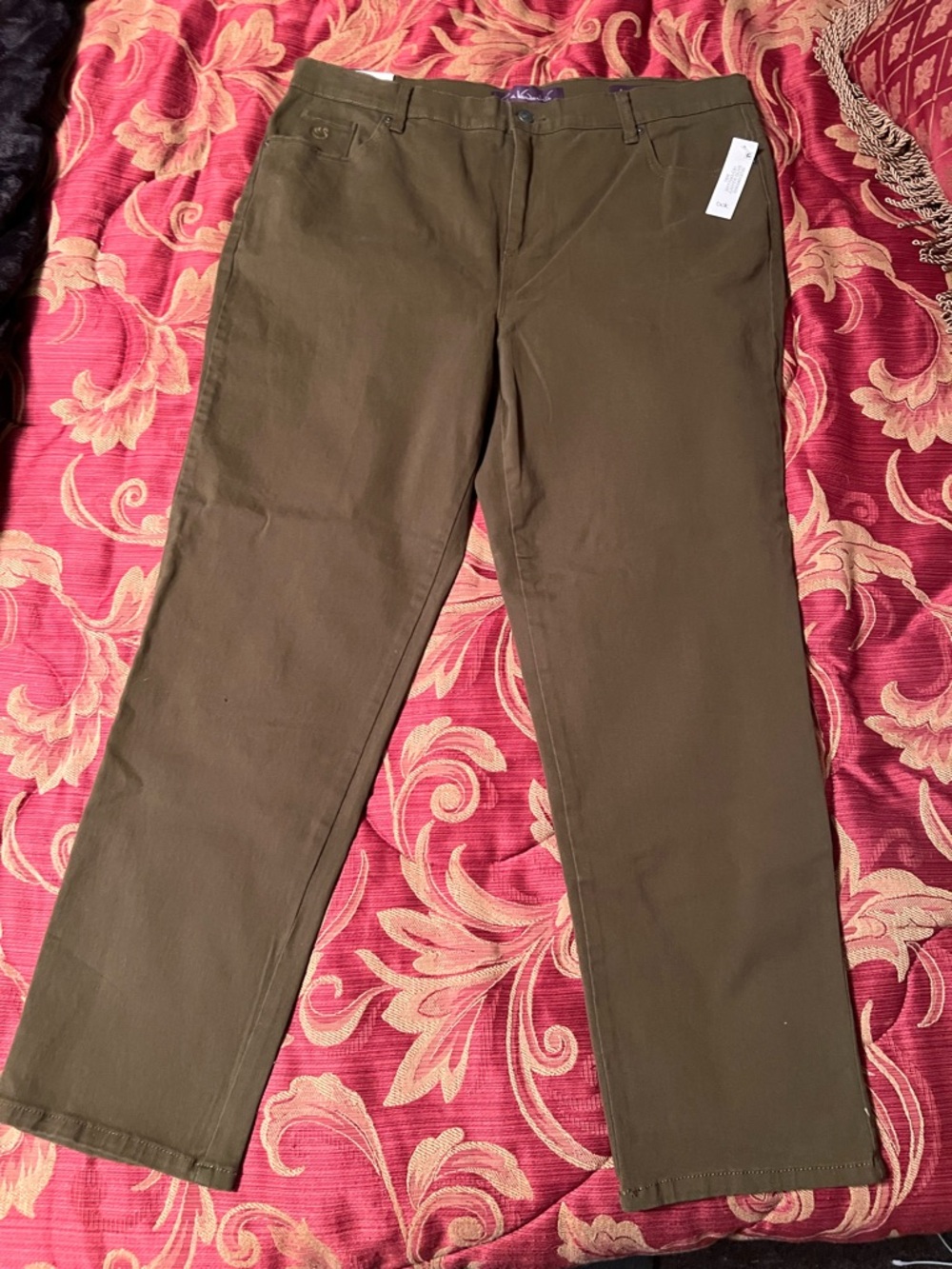 Gloria Vanderbilt Straight Leg stretchJeans in Olive Green NWT MSRP $52 size 18W